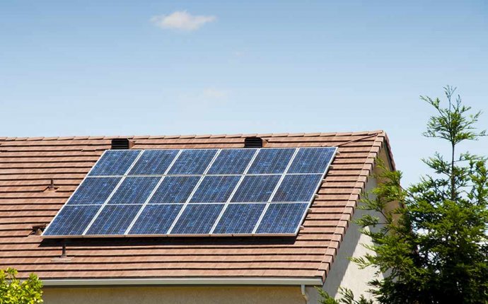 Home Solar Panel Installation Tips | Travelers Insurance