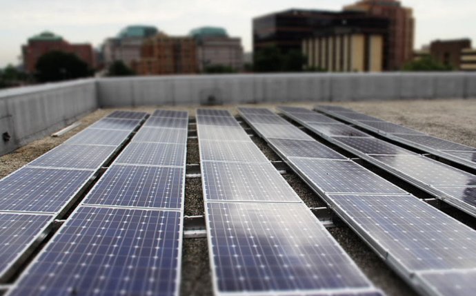 ROOFTOP SOLAR PANELS COULD POWER NEARLY 40 PERCENT OF THE U.S