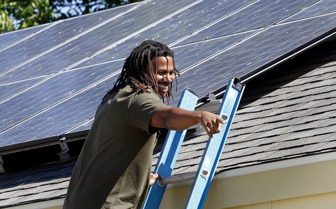 Solar panel installation business needs more regulation, some