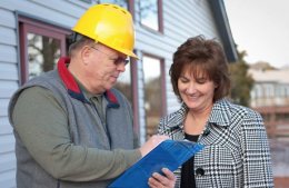 solar installer talking-to homeowner